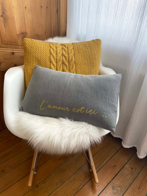 Coussin Lin - L'amour est ici...